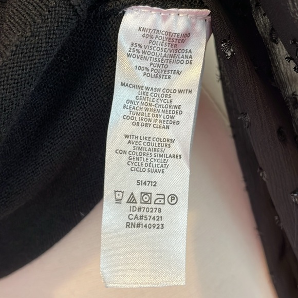 NWT • LOFT • Black Women's Top w sheer sleeves. - Picture 16 of 16